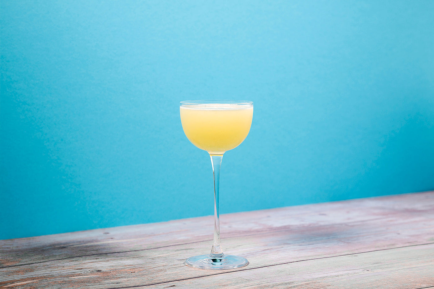 Whisky and gin cocktails