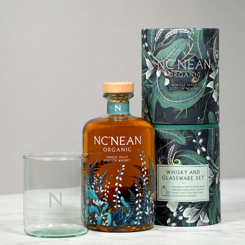 ORGANIC SINGLE MALT WHISKY AND GLASSWARE SET